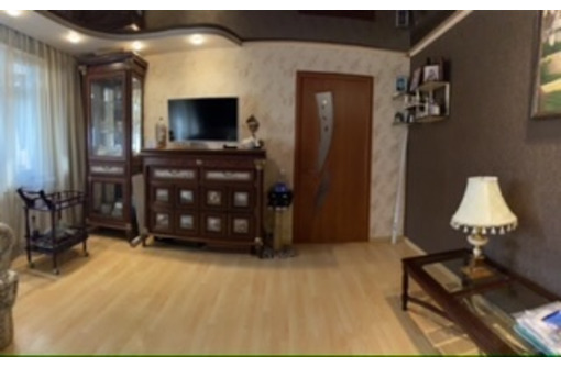 Продам 3-комнатную с ремонтом у моря - Квартиры в Севастополе