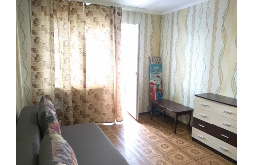 Продается однокомнатная квартира, г. Симферополь, ул.Севастопольская - Квартиры в Симферополе