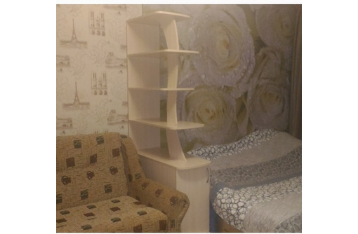 Стеллаж светлый интересного дизайна - Мебель для гостиной в Симферополе