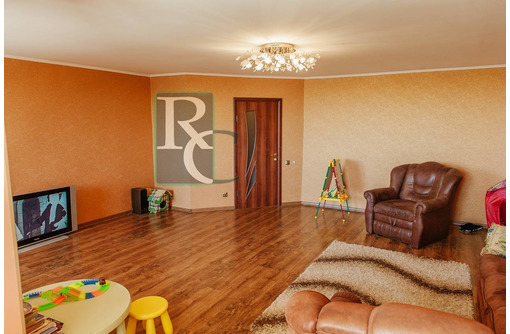 Продается большая двухуровневая квартира на Вакуленчука 26 - Квартиры в Севастополе