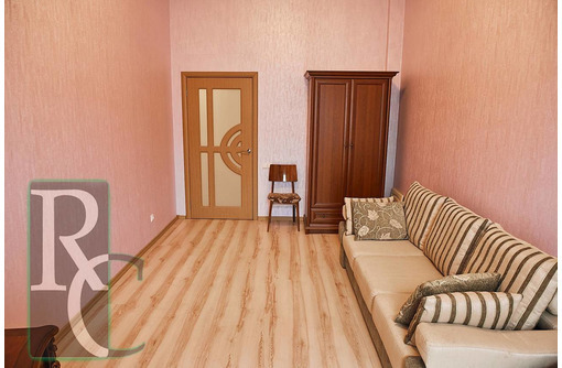 Продается крупногабаритная видовая двухуровневая четырехкомнатная квартира на Маячной 13. - Квартиры в Севастополе