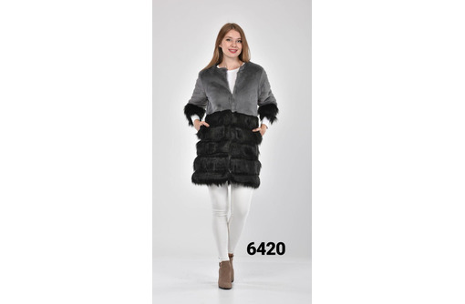 Куртка пальто из искусственного меха - Женская одежда в Керчи