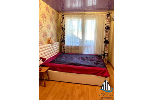 Продается 2-комнатная квартира в развитом район города Феодосия - Квартиры в Феодосии