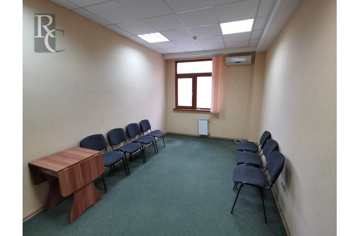 Небольшой офис возле Ушакова - Сдам в Севастополе