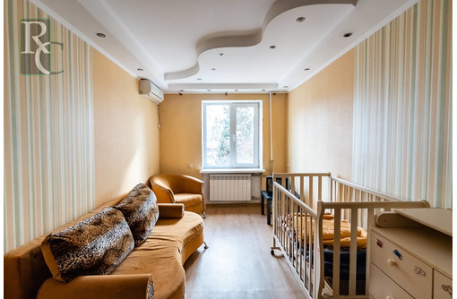 Продается трехкомнатная квартира в центре Севастополя на Бутакова 4. - Квартиры в Севастополе