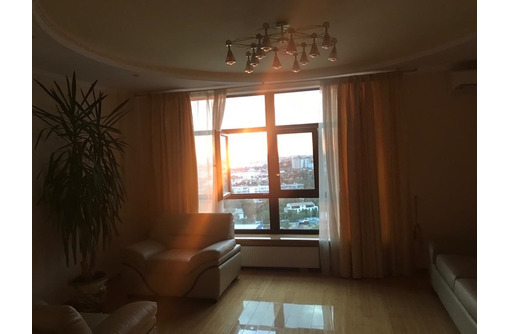 Продам элитную крупногабаритную 2-х комнатную квартиру в новом доме с ремонтом  и мебелью - Квартиры в Севастополе