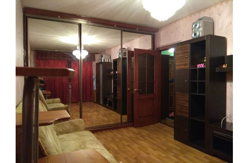 Продам 1- комнатную квартиру по улице 60 лет октября Пентагон - Квартиры в Симферополе