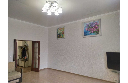 Продам крупногабаритную 4-комнатную квартиру  с ремонтом и мебелью в историческом центре Севастополя - Квартиры в Севастополе
