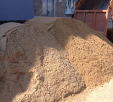 Песок строительный от 10 тонн - Сыпучие материалы в Симферополе