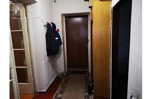 Продается трёхкомнатная квартира, в  Инкермане - Квартиры в Севастополе