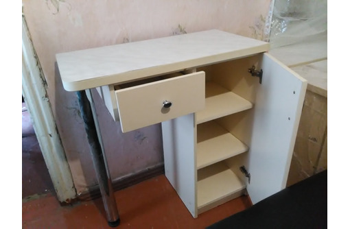 Небольшой кухонный столик - Мебель для кухни в Севастополе