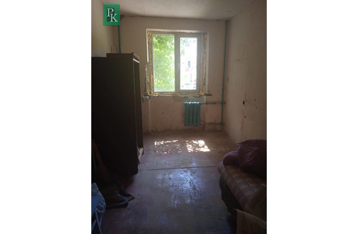 Продаётся комната в коммунальной квартире - Комнаты в Севастополе