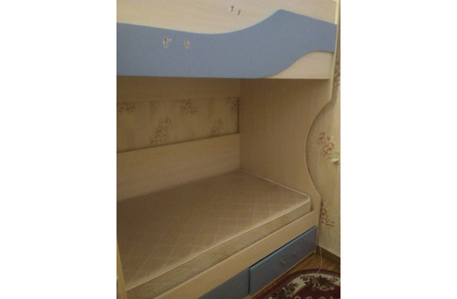 Продам двухъярусную кровать - Детская мебель в Симферополе