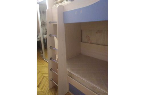 Продам двухъярусную кровать - Детская мебель в Симферополе