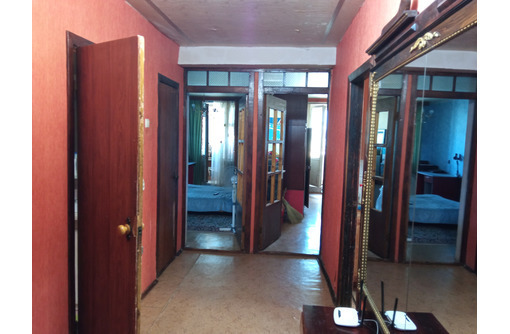 Продается  трехкомнатная  квартира с прекрасной планировкой в городе Евпатория, по ул. 9 мая 67 - Квартиры в Евпатории