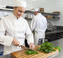 ​Требуется кухонный работник в гипермаркет “Большое Яблоко” - Продавцы, кассиры, персонал магазина в Севастополе