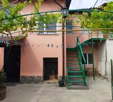 Продается часть дома с 5-ю комнатами - Квартиры в Крыму