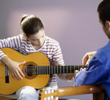 Индивидуальные уроки: гитара, укулеле - в центре - Хобби в Крыму