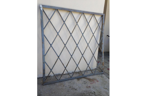 Продам металлические решетки (б/у) - Прочие строительные материалы в Евпатории