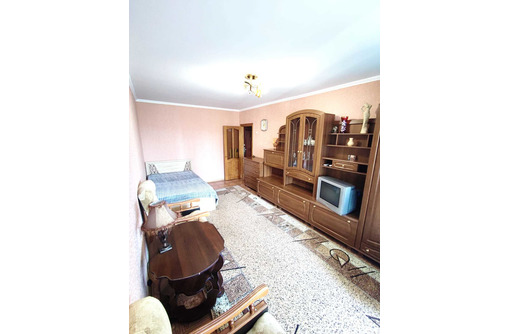 Продам 1ю квартиру в Алуште по ул Партизанской - Квартиры в Алуште