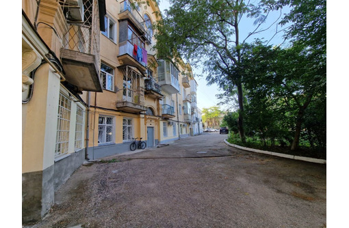 Продается 1-к квартира 30.3м² 1/3 этаж - Квартиры в Севастополе
