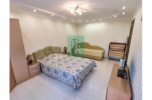 Продаю 2-к квартиру 64м² 1/10 этаж - Квартиры в Севастополе