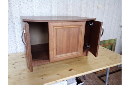 Навесные шкафчики, тумбочка , столик - Мебель для кухни в Севастополе