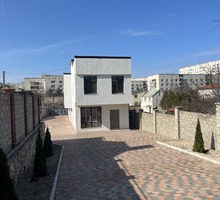 Продаю дом 210м² на участке 4.2 сотки - Дома в Севастополе