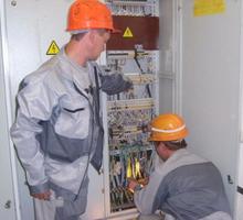 ​Требуется бригада электриков - Рабочие специальности, производство в Севастополе