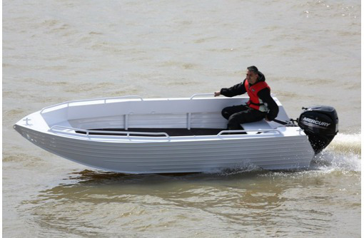 Продаем лодку (катер) Trident 450 - Моторные лодки в Керчи