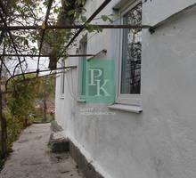 Продается дом 65м² на участке 9.6 соток - Дома в Крыму