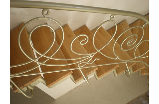 Изготовление лестниц в Севастополе - Лестницы в Севастополе
