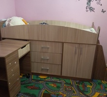 Кровать детская двух этаж и комод - Мебель для спальни в Крыму