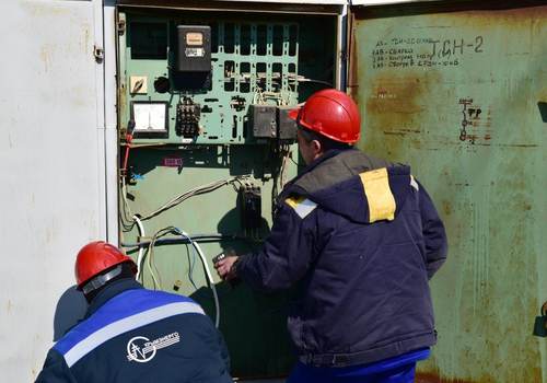 Около 8 тысяч человек остаются без электричества в Симферопольском районе