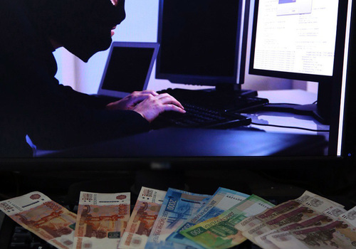 Жительница Севастополя «помогла» деньгами подруге, поверив мошенникам в соцсети