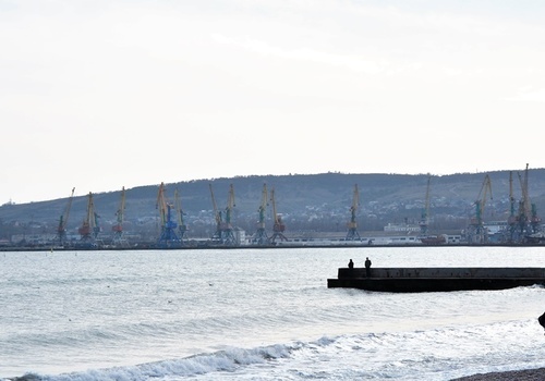 МО: большой десантный корабль «Новочеркасск» получил повреждения в Феодосии