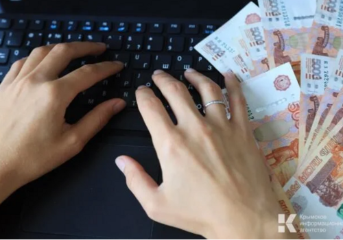 Жительница Симферополя обманула маркетплейс на 100 тысяч рублей