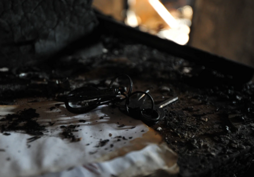 Пожар убил двоих: в Евпатории огонь унес жизни хозяина дома и его гостя