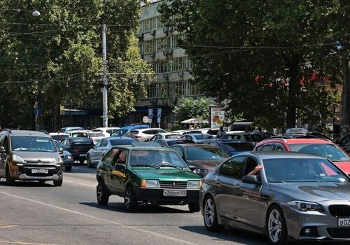 Четверо крымчан, пострадавших на производстве получили новые автомобили