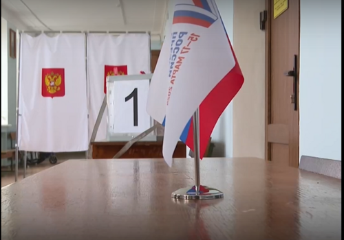 На избирательных участках Крыма идут последние приготовления к выборам президента России