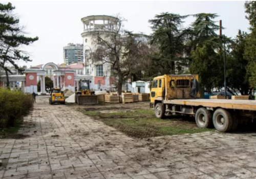 Начался ремонт Екатерининского сада в Симферополе: что изменится