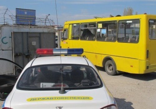 В Севастополе водитель автобуса «под морфием» вез 30 пассажиров (фото)