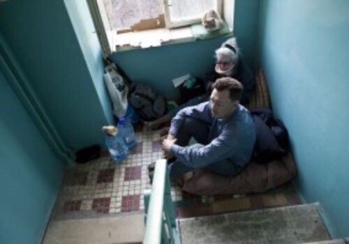 В Севастополе семью с несовершеннолетними детьми обманом чуть не выселили из квартиры