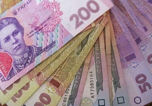 С июня гривна станет иностранной валютой в Крыму