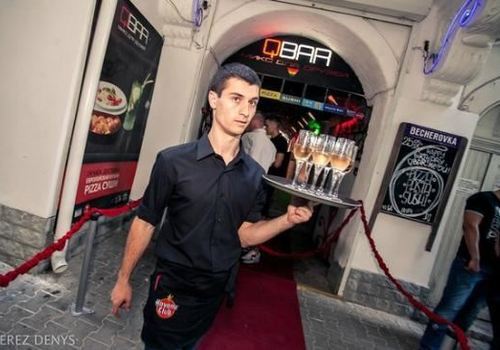 Севастопольский гей-бар переезжает в Украину