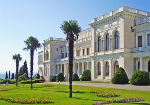 Прокурор Крыма сделала подарок Ливадийскому дворцу