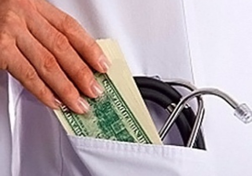 Симферопольские стоматологи незаконно "заработали" на пациентах более 6 миллионов рублей
