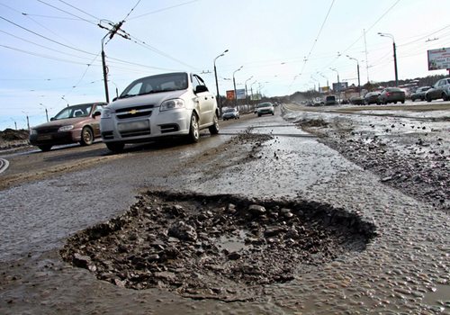 Индивидуальный подход к ремонту севастопольских дорог (ВИДЕО)