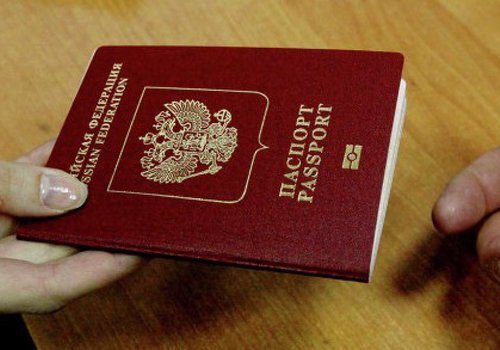 Крымчанам не рекомендуют ездить за границу по загранпаспортам Украины