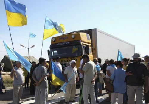 Блокада Крыма продолжится и зимой - с милицией и буржуйками
